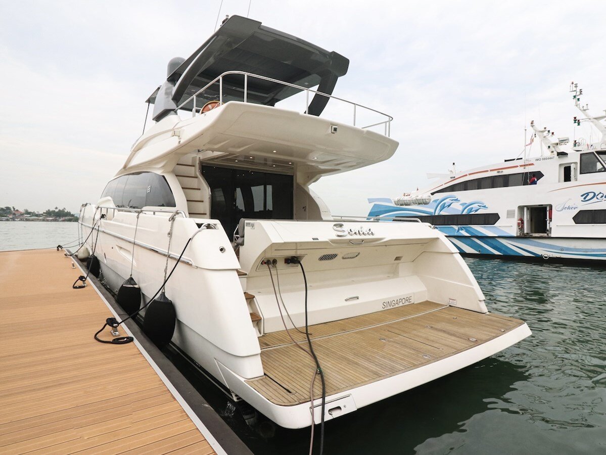 2017-ferretti-yachts-70-8-167f1c