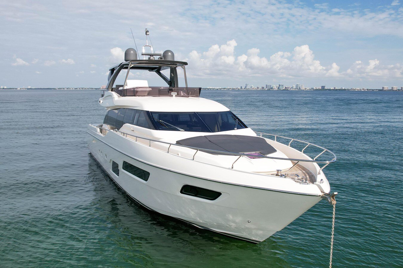 2017-ferretti-yachts-70-ef3962