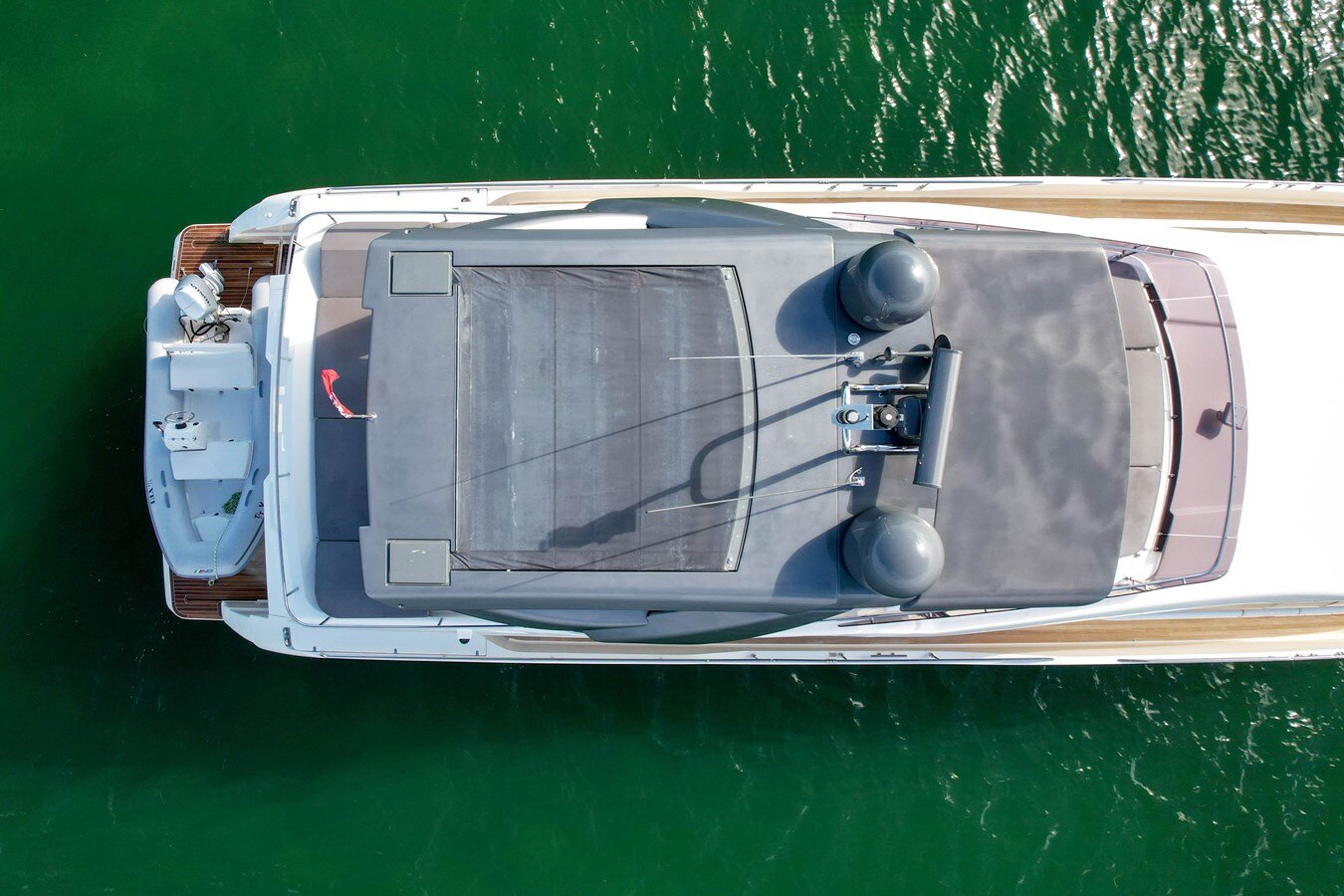 2017-ferretti-yachts-70-ef3962