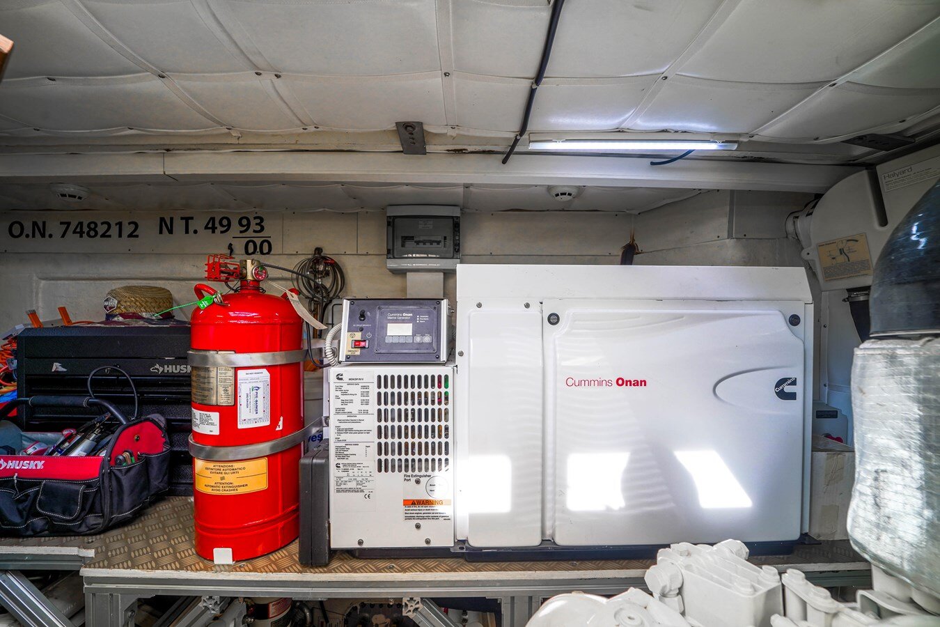 2017-ferretti-yachts-70-ef3962