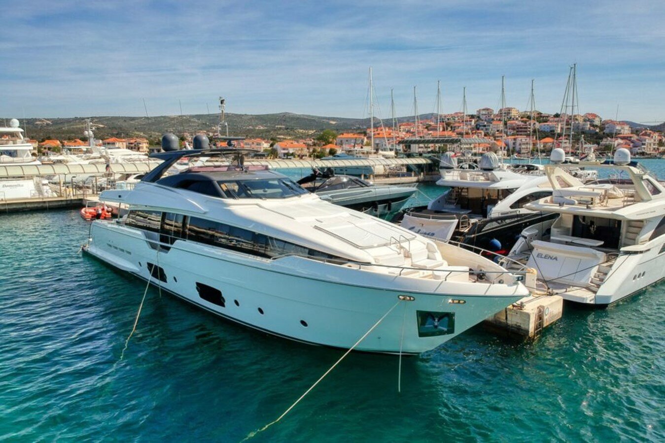 2017-ferretti-yachts-95-10-8d4d1d