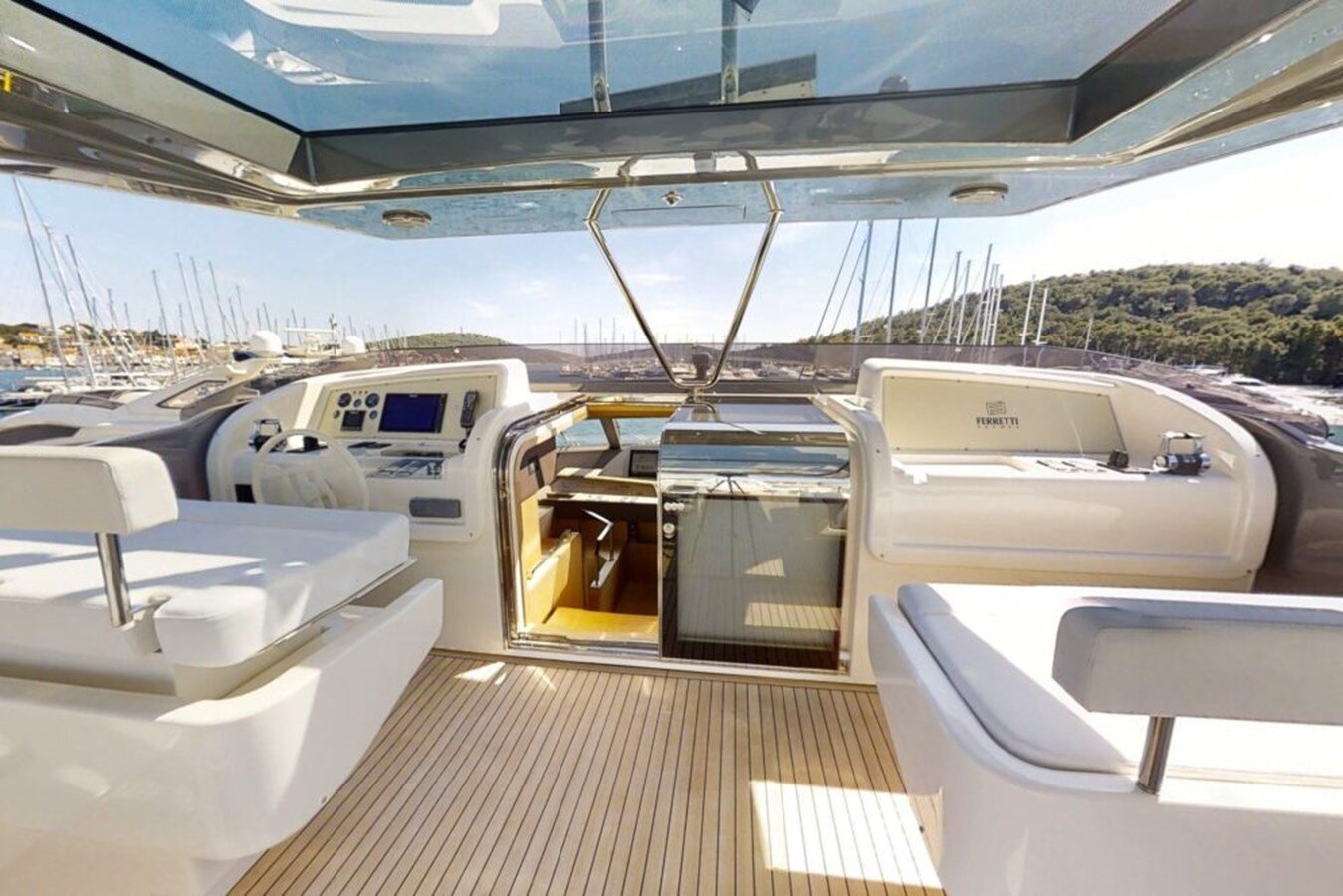 2017-ferretti-yachts-95-10-8d4d1d