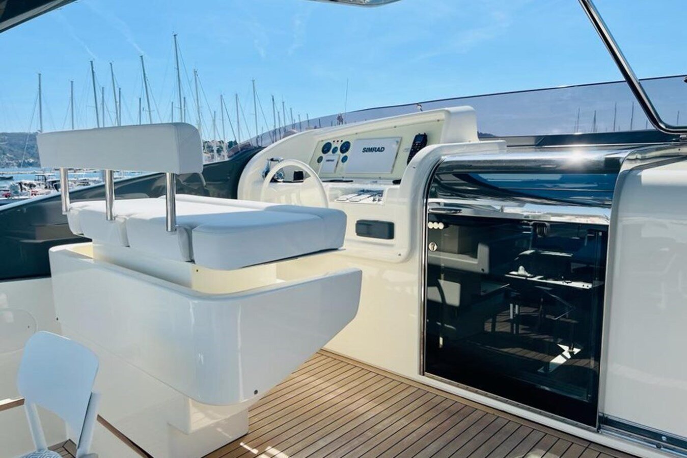 2017-ferretti-yachts-95-10-8d4d1d