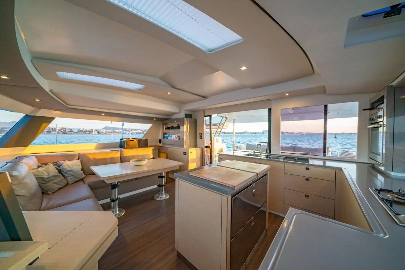 2017-fountaine-pajot-50-9c6225