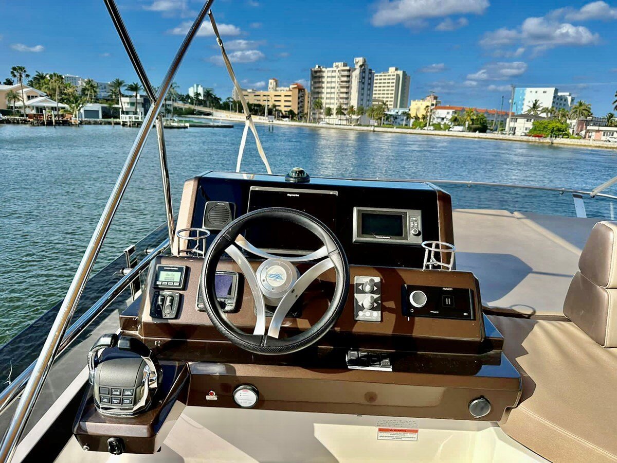 2017-galeon-50-0c2109