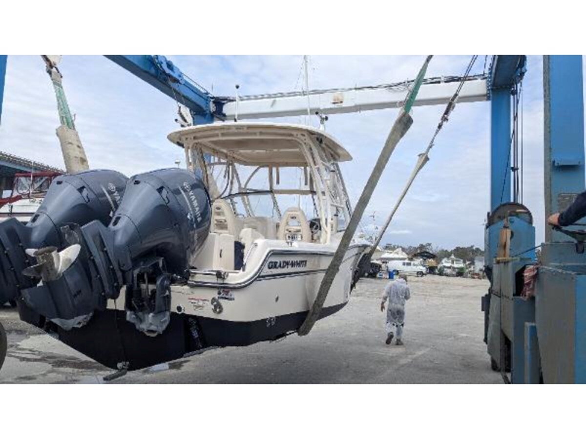 2017-grady-white-25-1-83720d