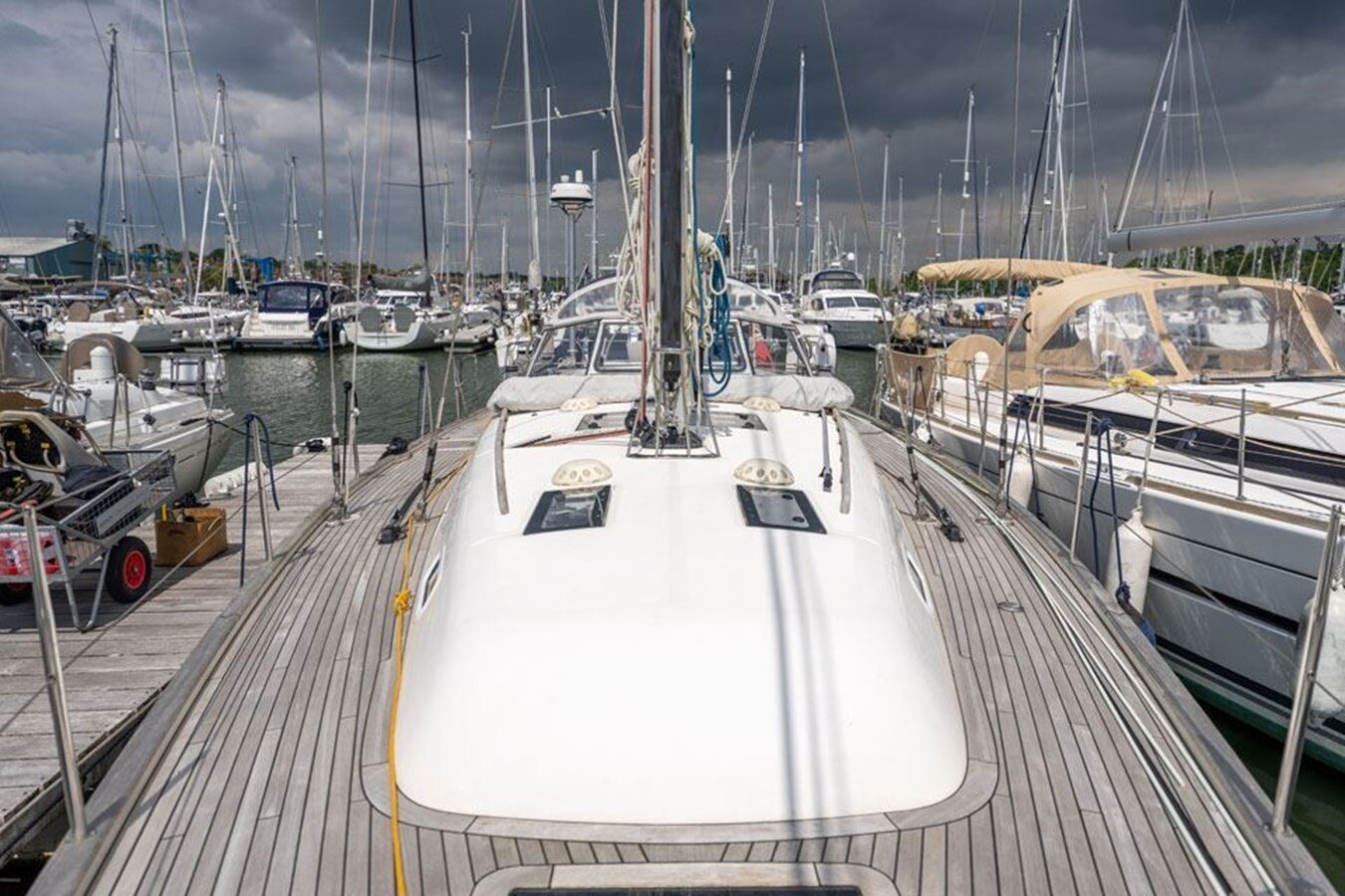 2017-hallberg-rassy-47-5-9ceeb5