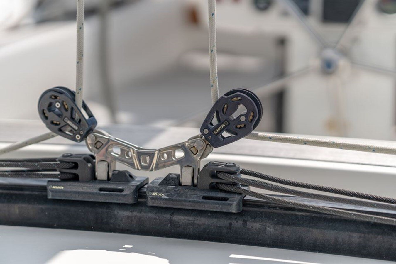 2017-hallberg-rassy-47-5-9ceeb5