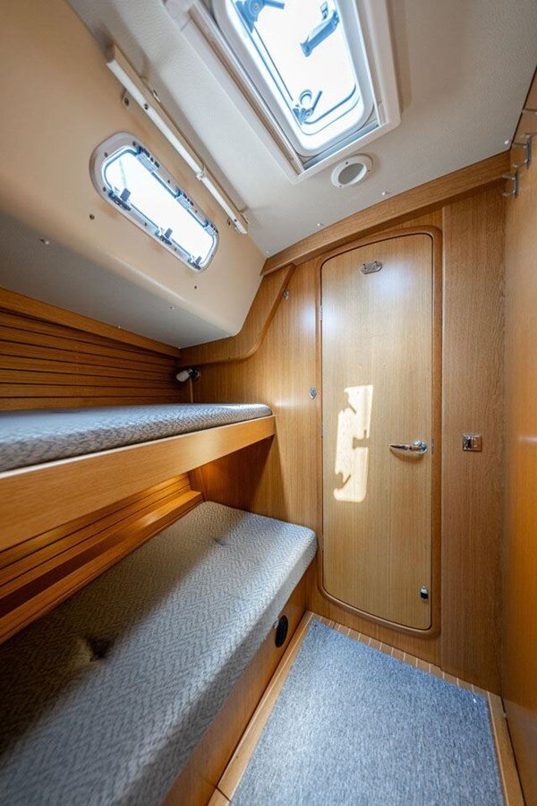 2017-hallberg-rassy-47-5-9ceeb5