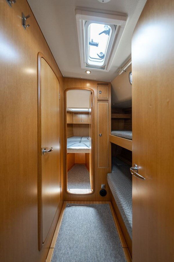 2017-hallberg-rassy-47-5-9ceeb5