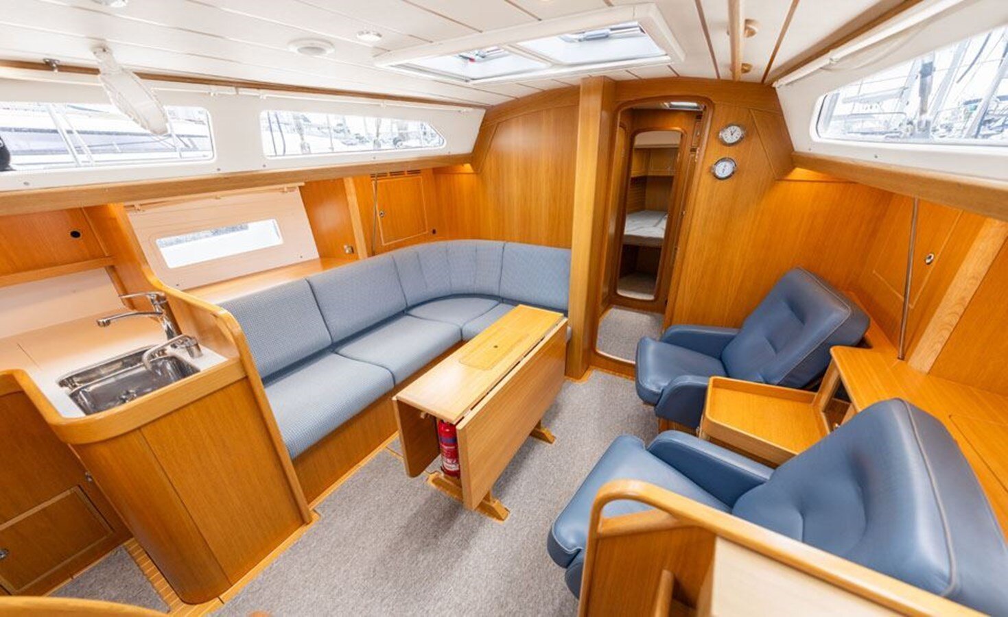 2017-hallberg-rassy-47-5-9ceeb5