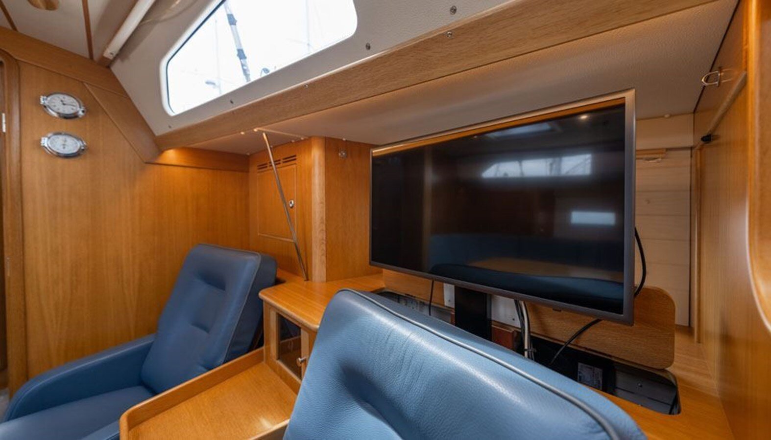 2017-hallberg-rassy-47-5-9ceeb5