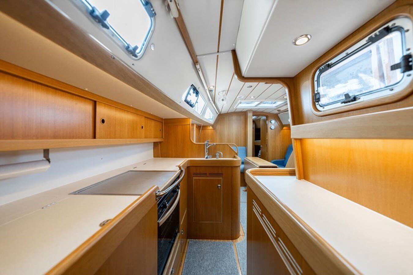 2017-hallberg-rassy-47-5-9ceeb5