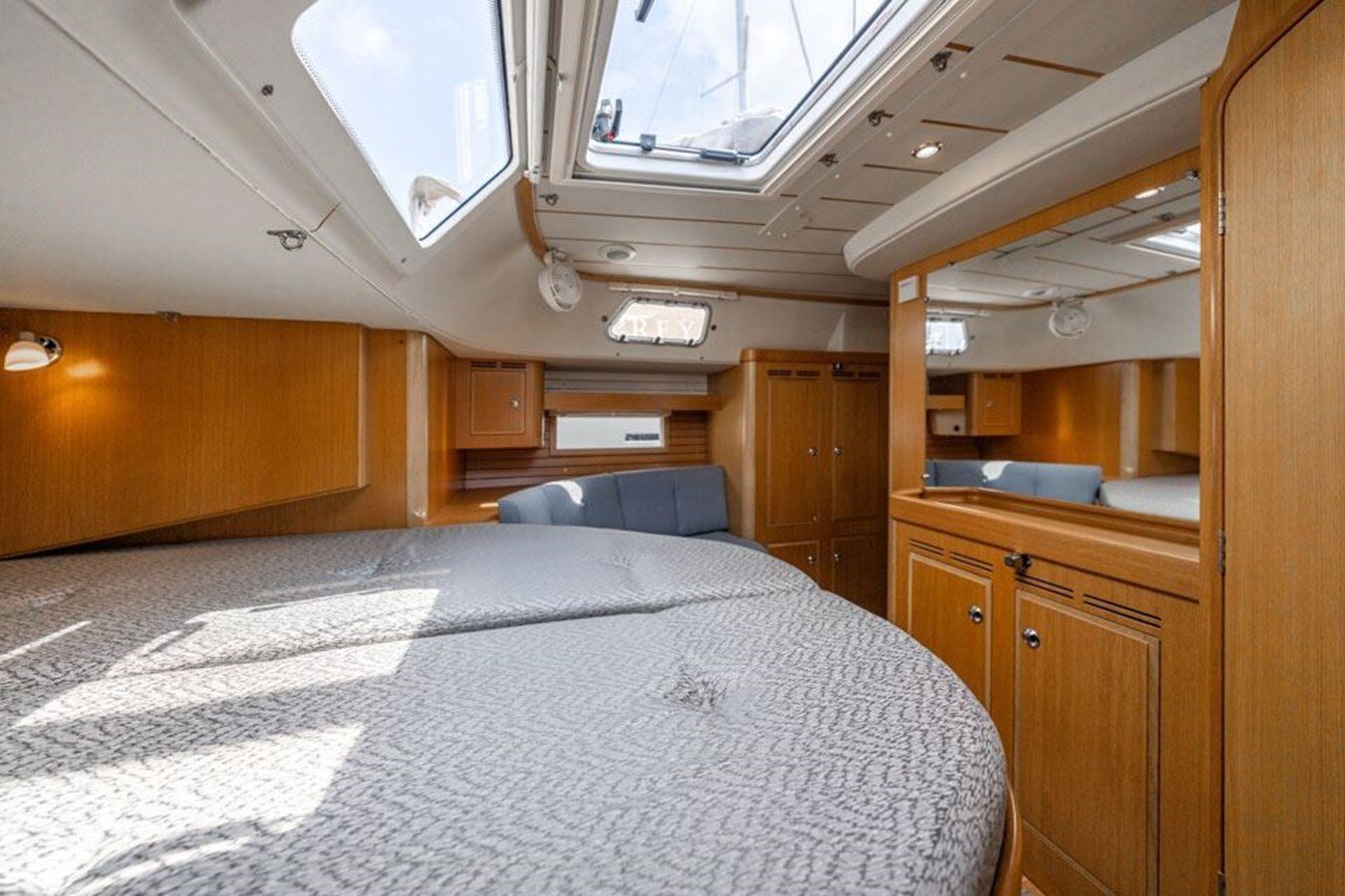 2017-hallberg-rassy-47-5-9ceeb5