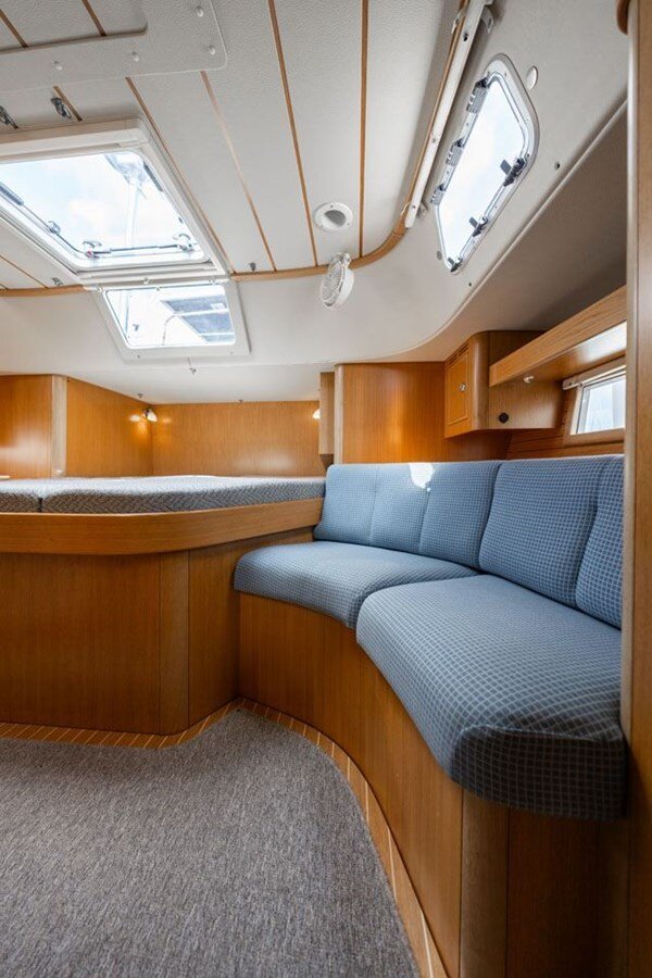 2017-hallberg-rassy-47-5-9ceeb5