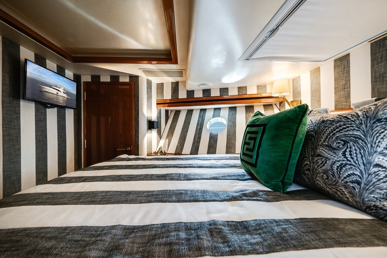 2017-hatteras-60-38f8da