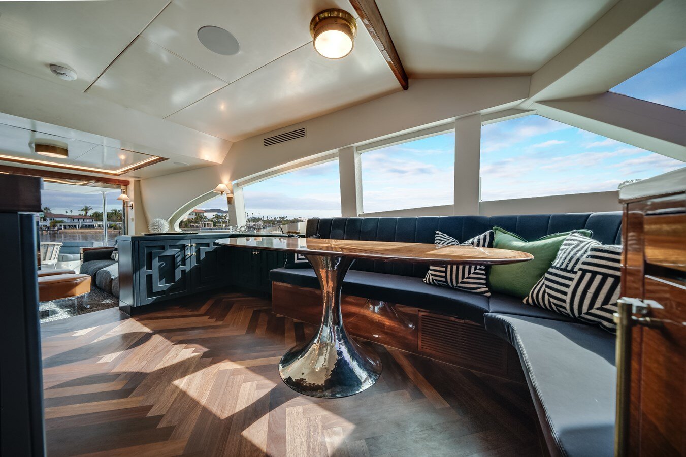 2017-hatteras-60-38f8da