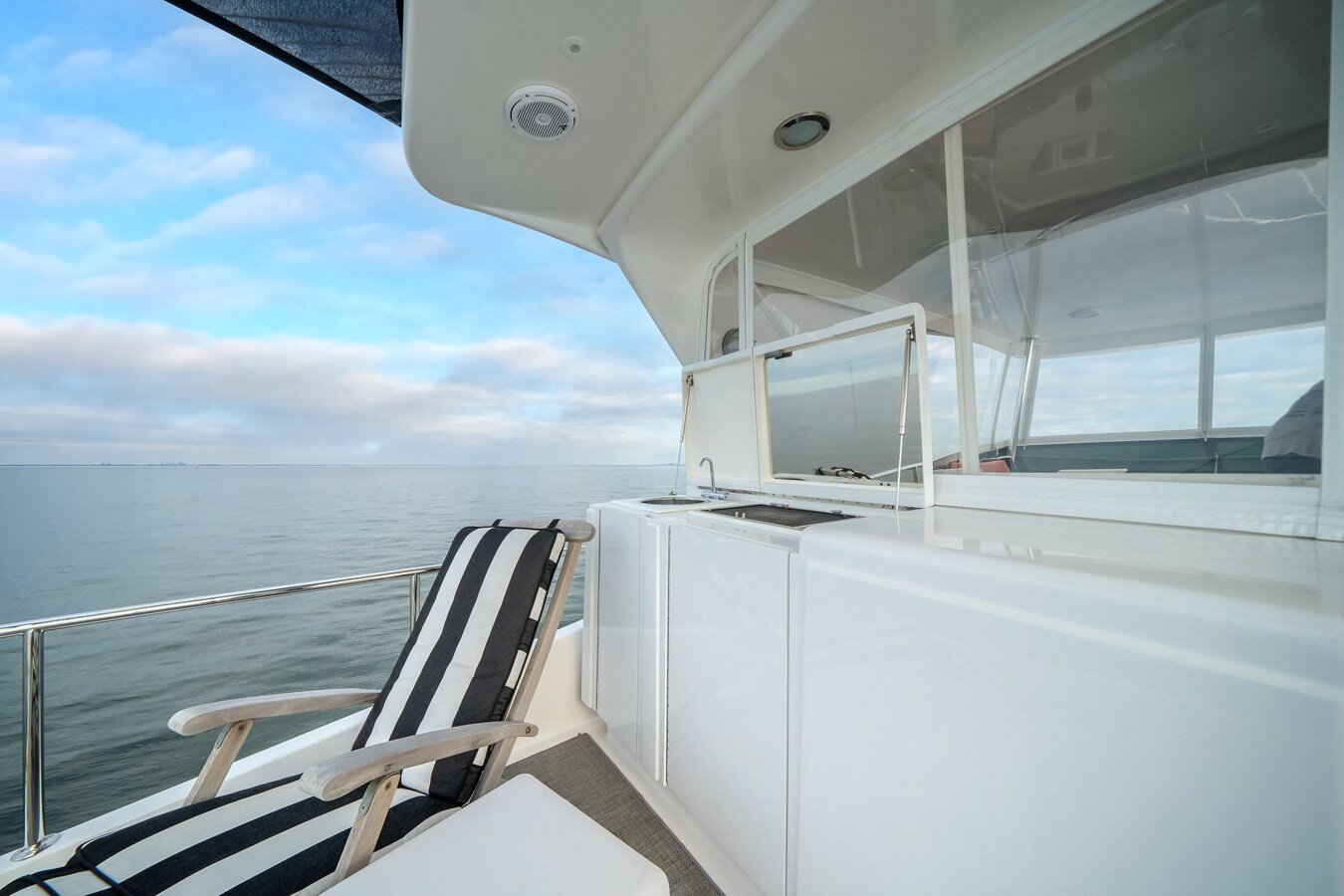 2017-hatteras-60-38f8da