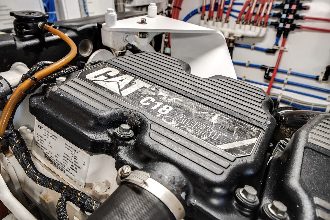 2017-hatteras-60-38f8da