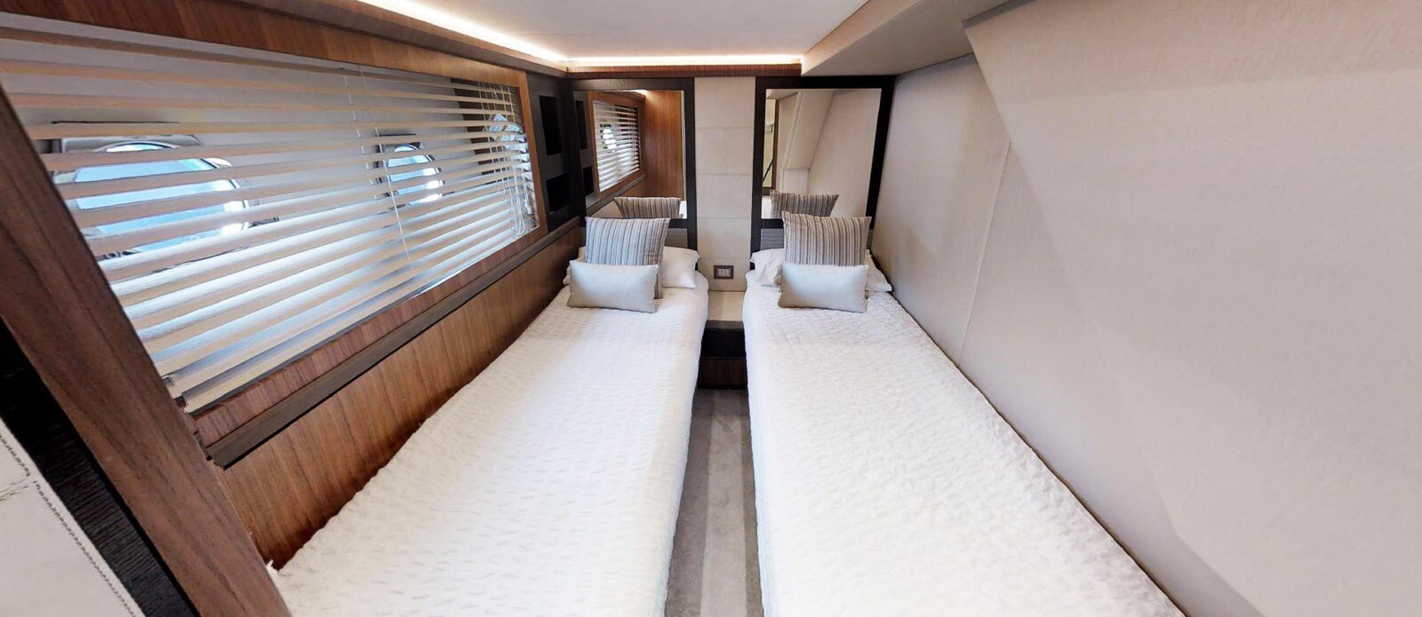 2017-monte-carlo-yachts-64-7-3c204b