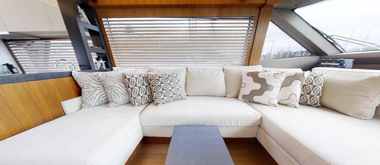 2017-monte-carlo-yachts-64-7-3c204b