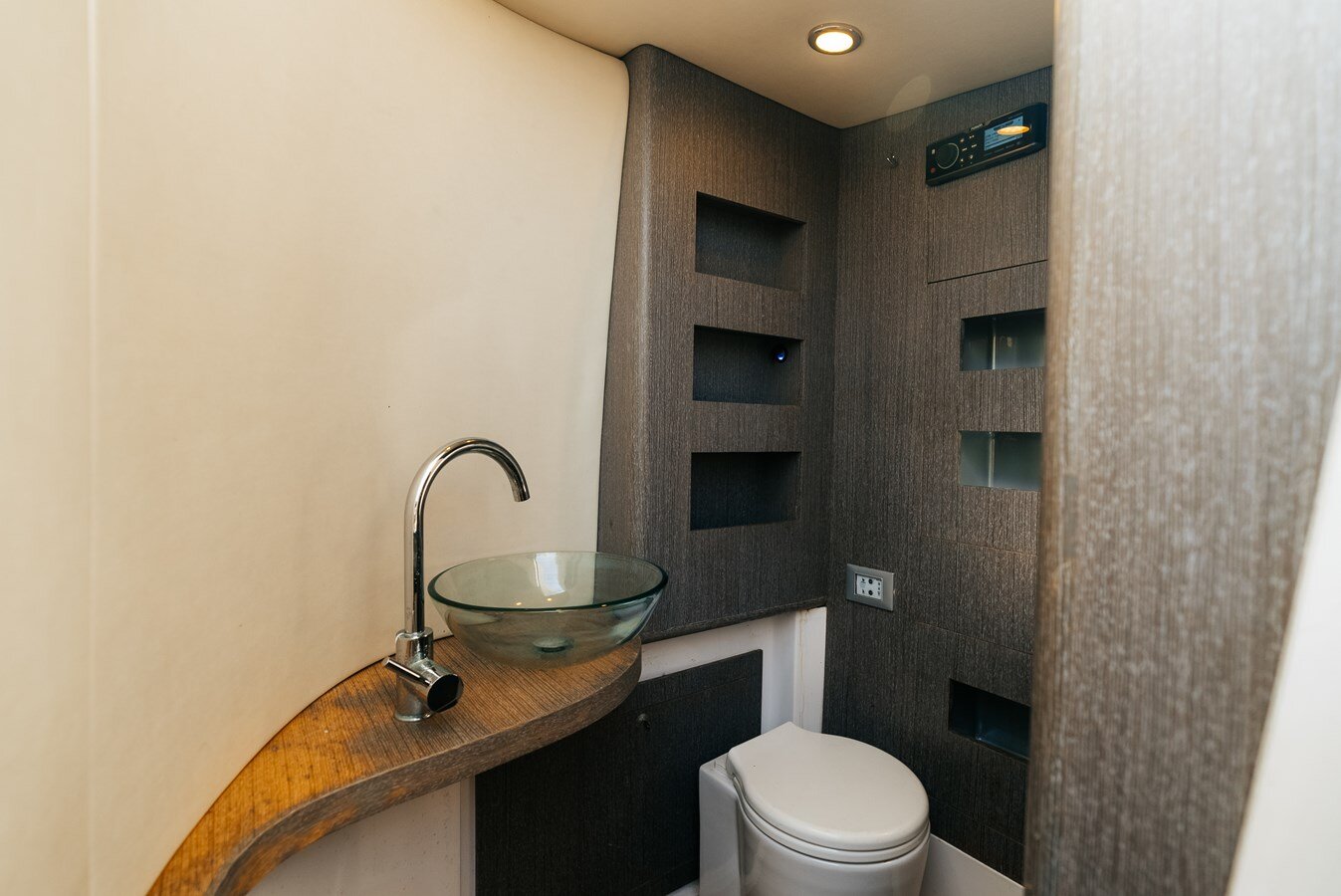 2017-pirelli-45-6d913e