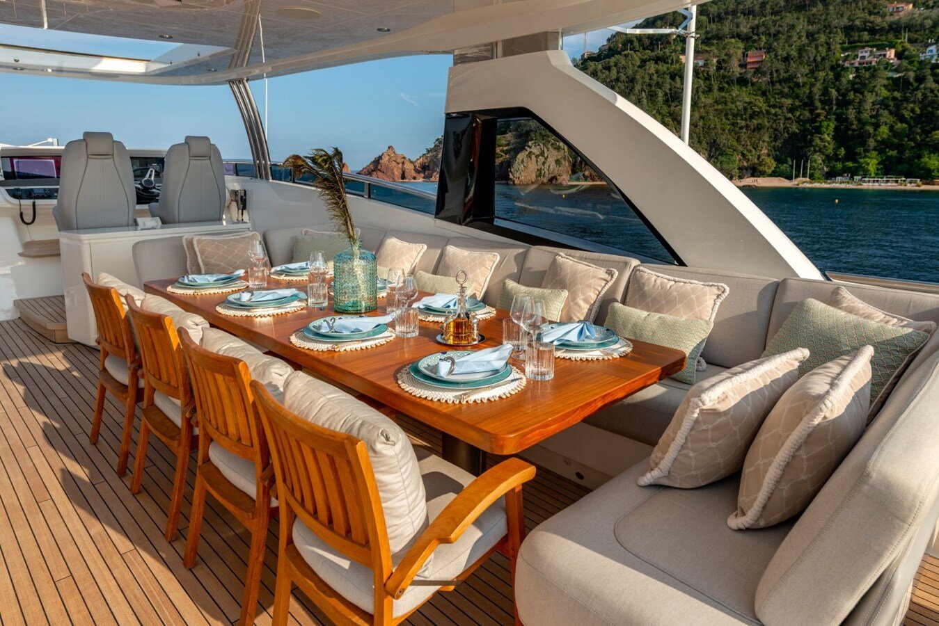 2017-princess-yachts-115-4-ff2306