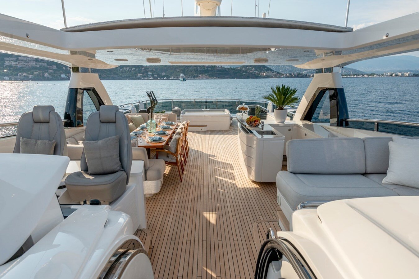 2017-princess-yachts-115-4-ff2306