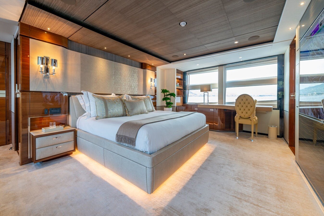 2017-princess-yachts-115-4-ff2306