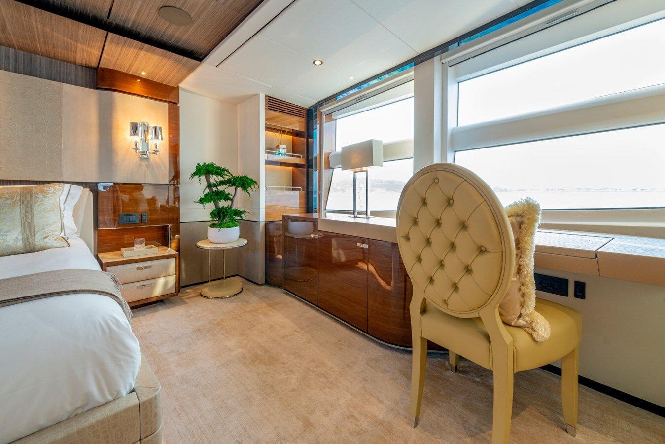 2017-princess-yachts-115-4-ff2306