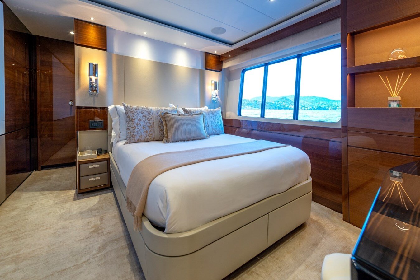 2017-princess-yachts-115-4-ff2306