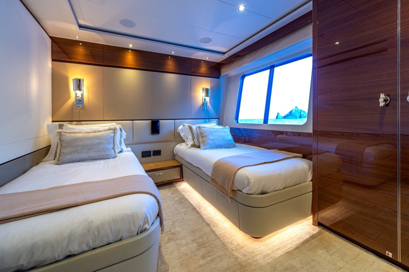 2017-princess-yachts-115-4-ff2306