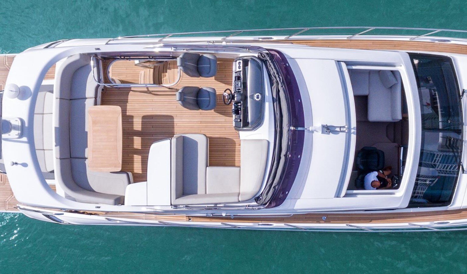 2017-princess-yachts-62-11-0c0a7a