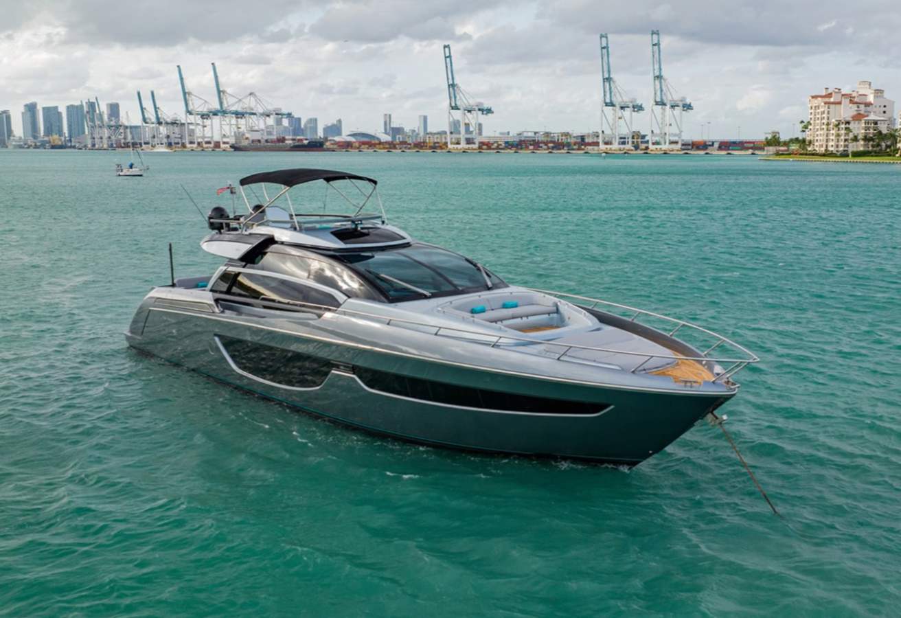 2017-riva-76-1565fd