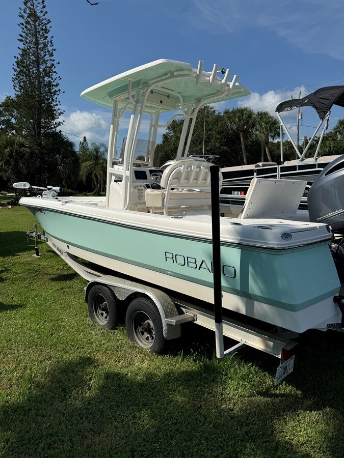 2017-robalo-22-6-c5b27e