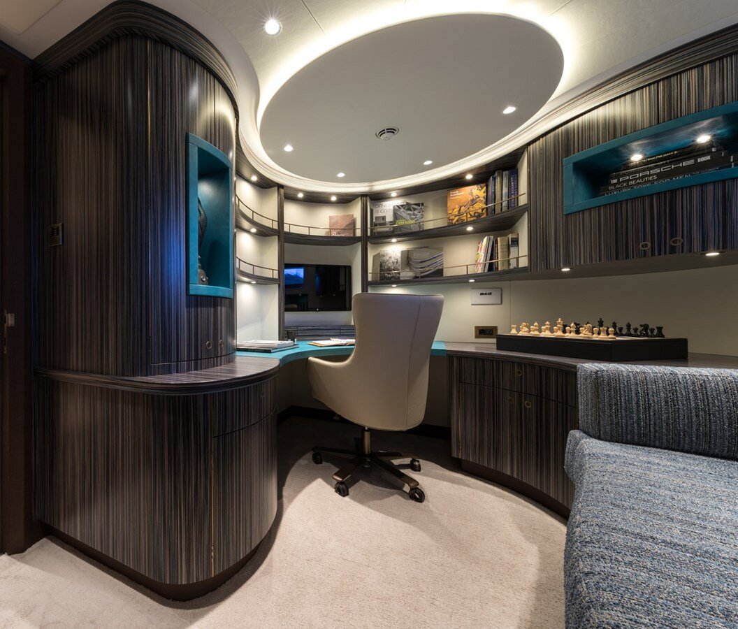 2017-royal-huisman-190-4-8584e8