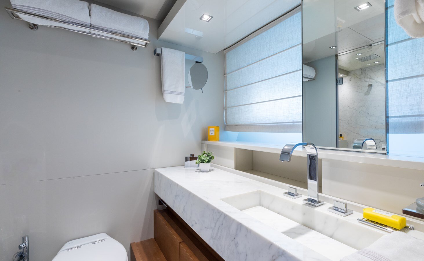 2017-sanlorenzo-87-10-f07d38