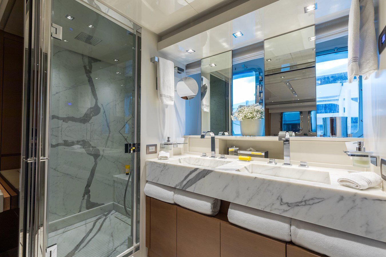 2017-sanlorenzo-87-10-f07d38