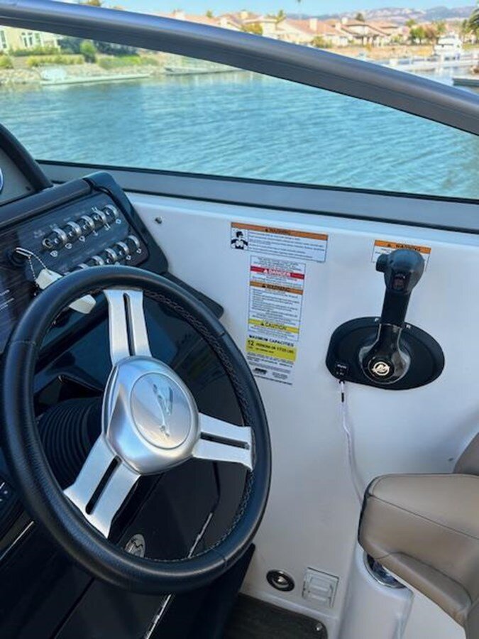 2017-sea-ray-26-8-047847