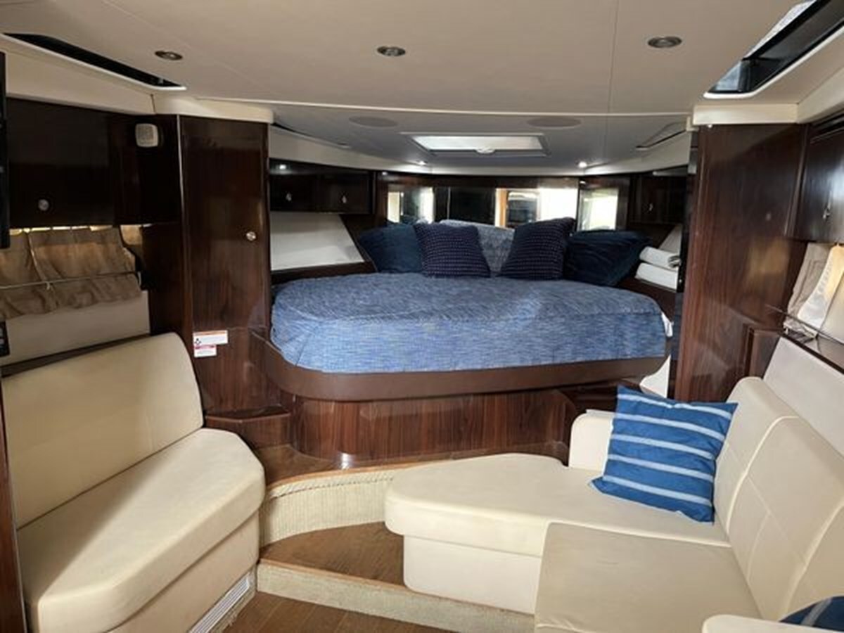 2017-sea-ray-35-1-a8b8ea