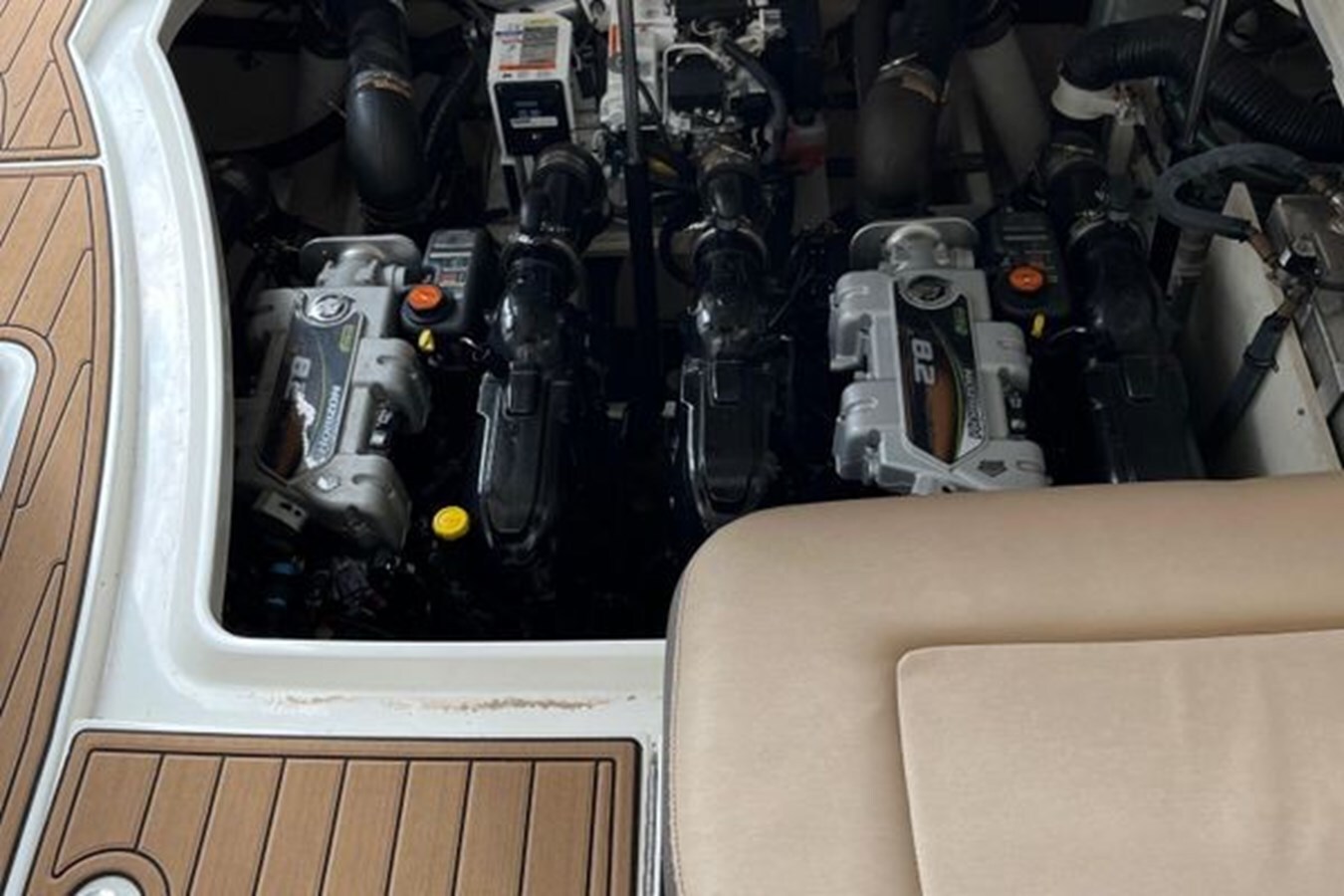 2017-sea-ray-35-1-a8b8ea