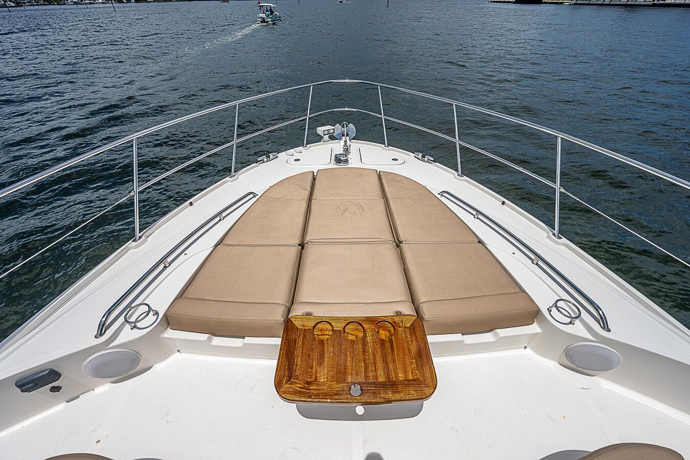 2017-sea-ray-58-10-684a2f