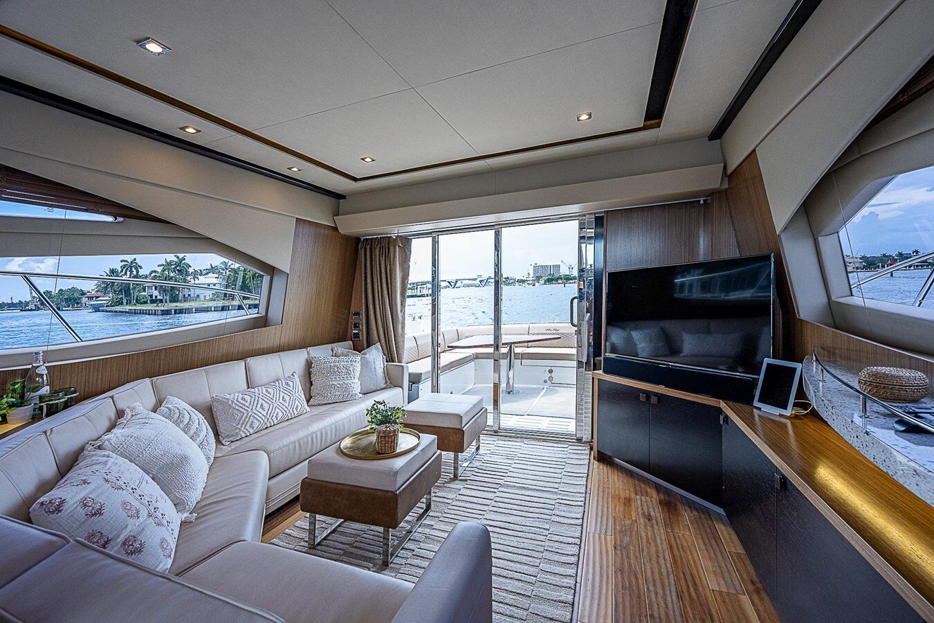 2017-sea-ray-58-10-684a2f