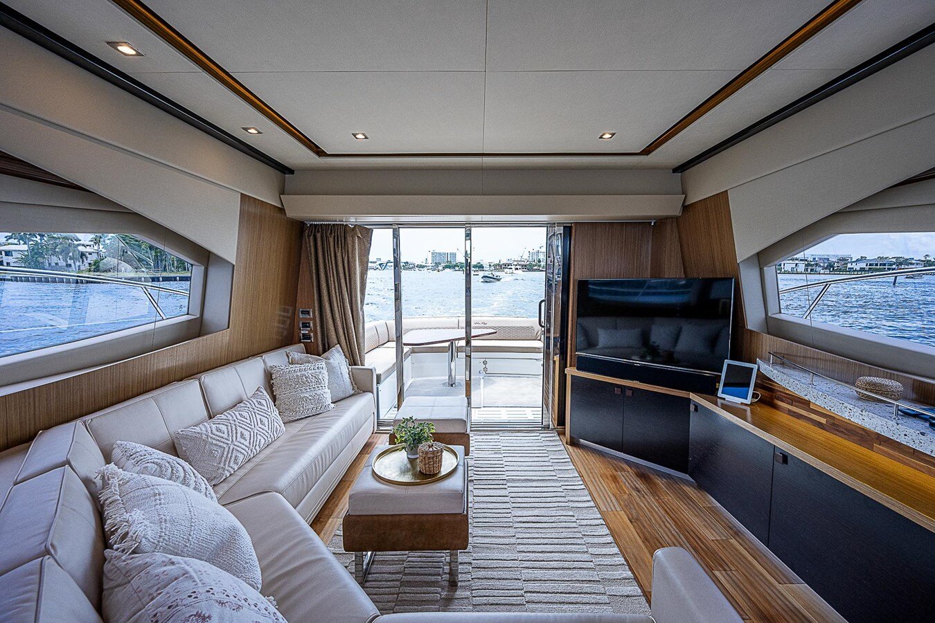 2017-sea-ray-58-10-684a2f