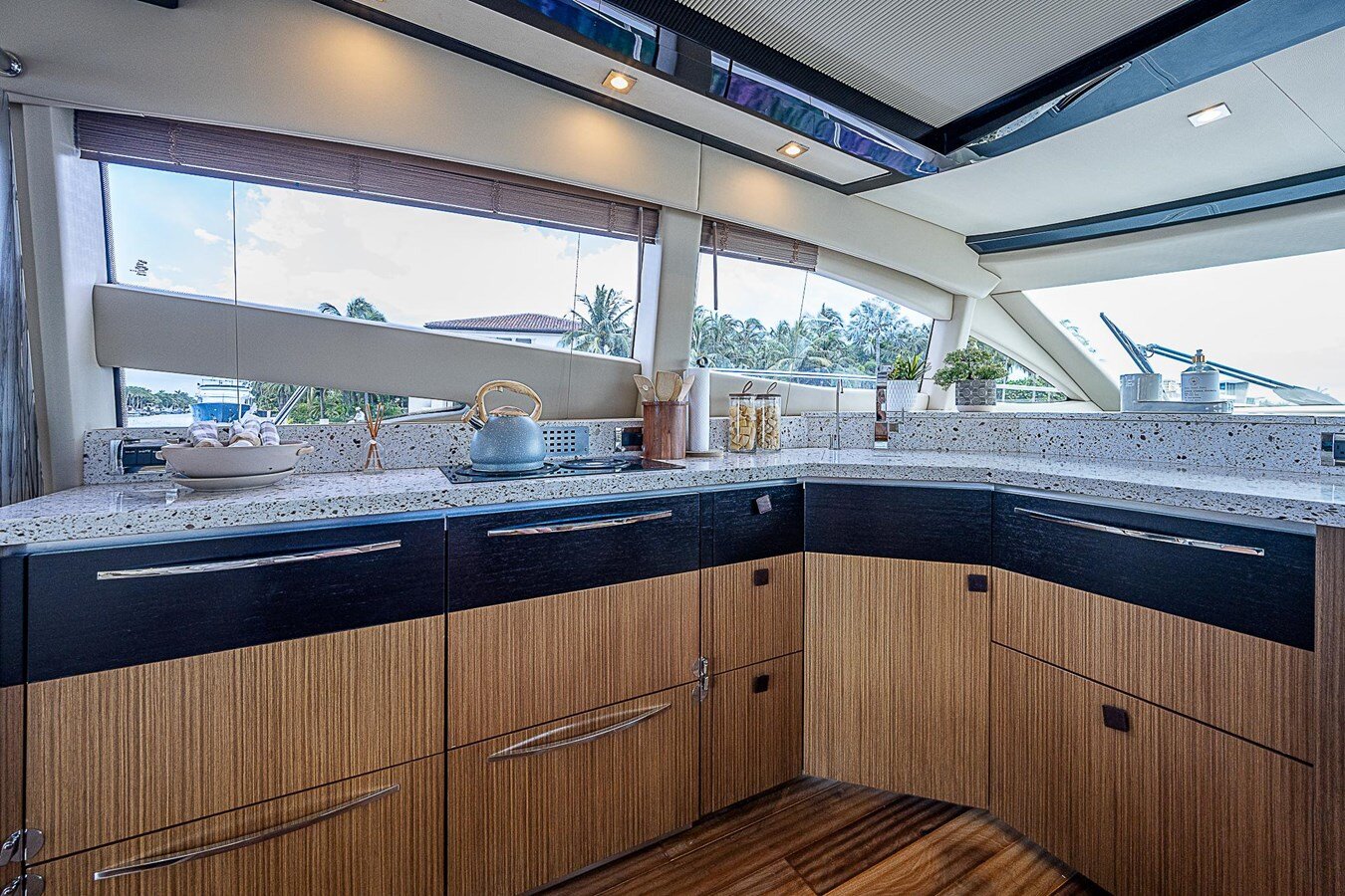 2017-sea-ray-58-10-684a2f