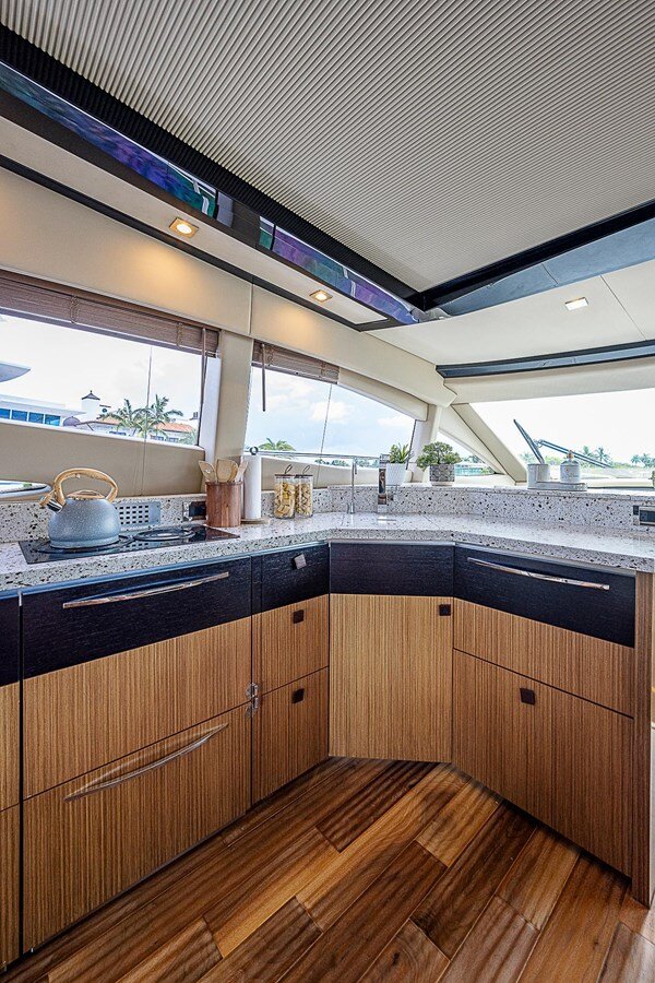 2017-sea-ray-58-10-684a2f