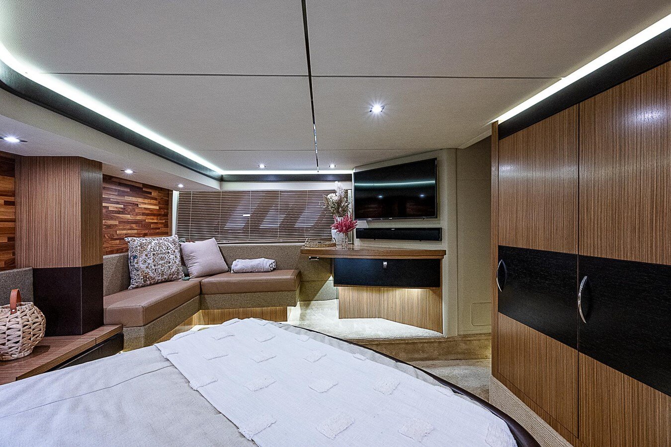 2017-sea-ray-58-10-684a2f