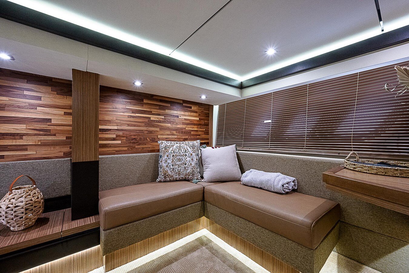 2017-sea-ray-58-10-684a2f