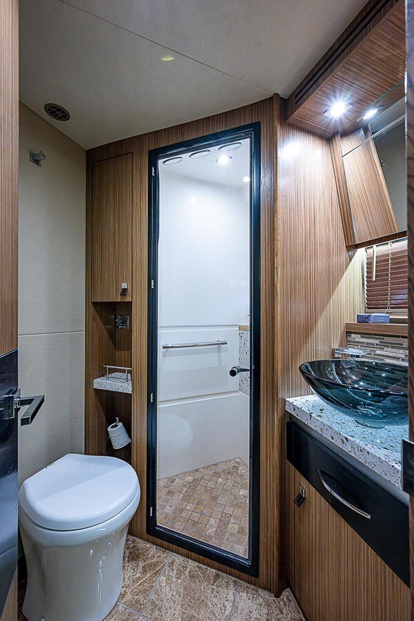 2017-sea-ray-58-10-684a2f