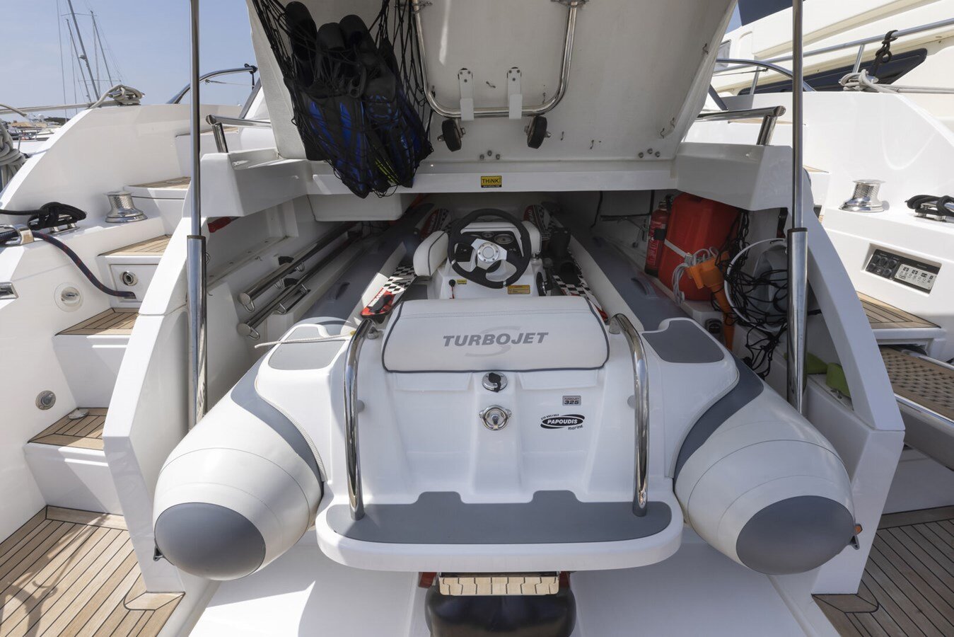 2017-sunseeker-51-8-3a2f38